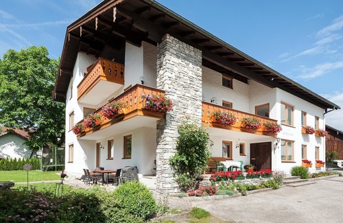 Waging am See Apartment | Ferienwohnung Glockenblume, bis 2 Personen, Obergeschoss, 45 qm