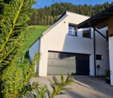 Helfenstein Apartment | Ferienwohnung HELISA