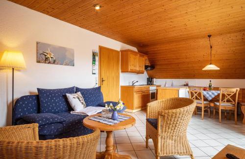 Rothkreuz Apartment | Ferienwohnung Hahn