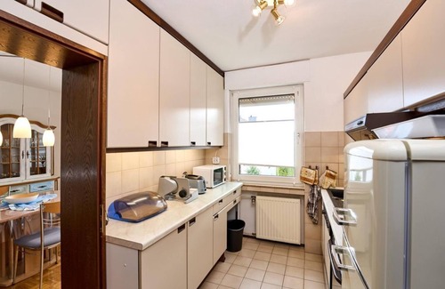 Daun Apartment | Ferienwohnung Haus Waldblick - 2-bett-ferienwohnung, Dusche/wc, 1 Schlafzimmer