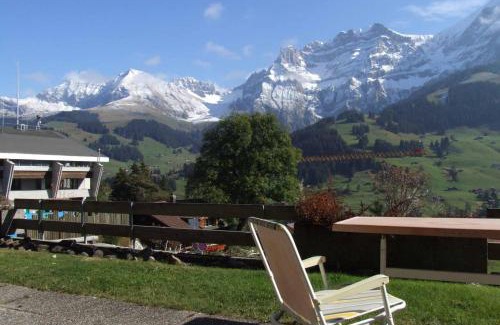 Adelboden Apartment | Ferienwohnung Helios