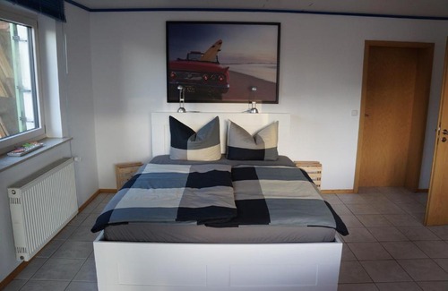 Mainberg Apartment | Ferienwohnung Henneberg