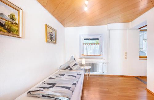 Engen Apartment | Ferienwohnung Hewenpanorama 1