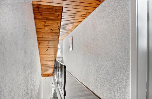 Engen Apartment | Ferienwohnung Hewenpanorama