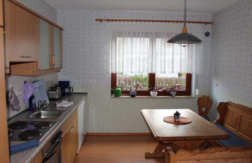 Buhlau/Weier Hirsch Apartment | Ferienwohnung-Illgen