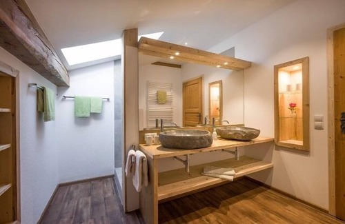 Kiefersfelden Apartment | Ferienwohnung "im Bauernhaus" bis 8 Personen (ca 120 qm)