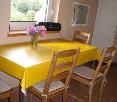 Rosenthal-Bielatal House | Ferienwohnung im DG, Parkplatz vorm Haus, WLAN