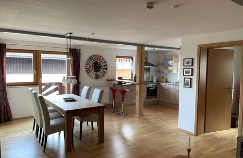 Tuntenhausen House | Ferienwohnung im Schönen Alpenvorland in Lampferding bei Ostermünchen