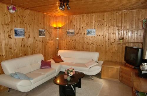 Fiesch Apartment | Ferienwohnung Jasmin