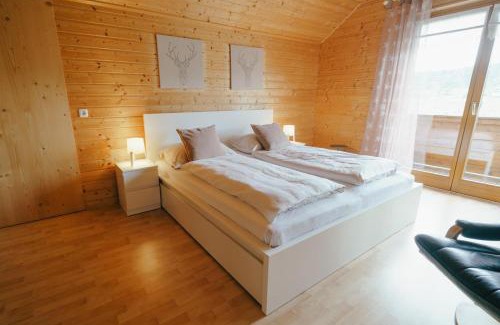 Rosegg Apartment | Ferienwohnung Karawankenblick