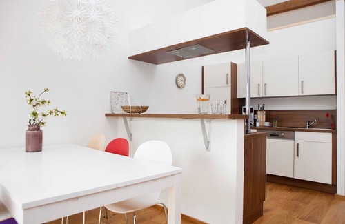 Erbach Apartment | Ferienwohnung Kornspeicher - Ferienwohnungen Elsbacher Hof