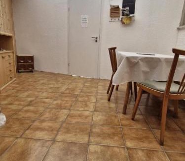 Rollshausen Apartment | Ferienwohnung - KOS -
