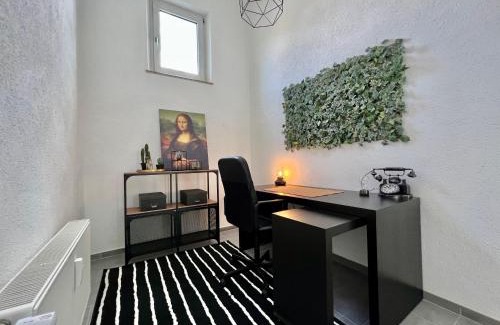 Schonbrunn Apartment | Ferienwohnung - ländliche Atmosphäre, Geräumig, mit Arbeits- und Parkplatz, Küche, Netflix, perfekt für Gruppen