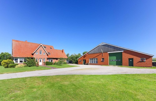 Wangerland Apartment | Ferienwohnung Leuchtturm - Ferienhof Heinen in Elisabethgroden
