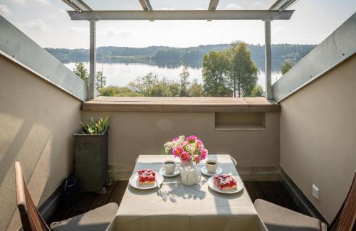 Pelham Apartment | Ferienwohnung Loggia