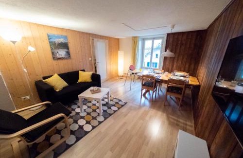 Meiringen Apartment | Ferienwohnung Meiringen "Engelhorn"