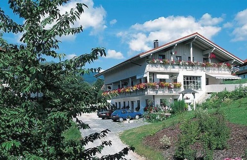 Arnbruck Apartment | Ferienwohnung* mit 2 Bädern und separatem Hauseingang