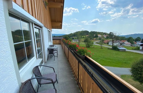 Mauth Apartment | Ferienwohnung mit 3 Schlafzimmern und Balkon