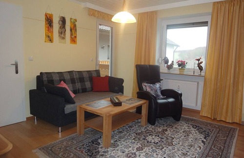 Bad Birnbach Apartment | Ferienwohnung mit Balkon und tollem Ausblick ins Grüne