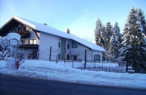 Lehen Apartment | Ferienwohnung mit Grillmöglichkeit im Garten und Gästekarte des GUTI-System