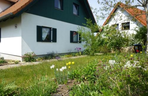 Weissig Apartment | Ferienwohnung Muelenz