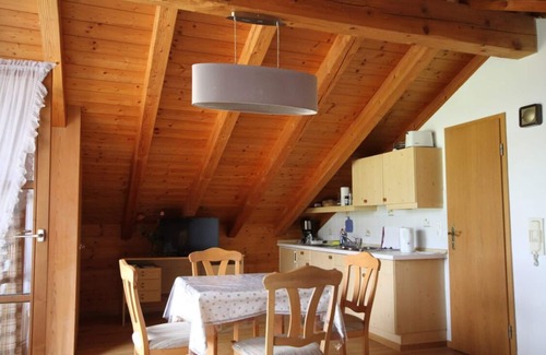 Aufham Apartment | Ferienwohnung Nr. 2, 33m², Wohn-/schlafraum, Balkon, TV, 2 Pers