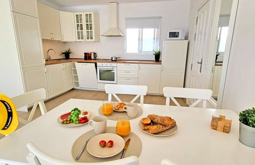 Gran Tarajal Apartment | Ferienwohnung Ocean Sounds B in Gran Tarajal, Innenstadt, Meerblick, Terrasse