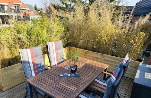 Nordseebad Burhave Apartment | Ferienwohnung OG - Villa von Haeven