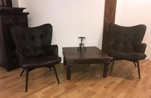 Leppersdorf Apartment | Ferienwohnung Penzlin im Rittergut Leppersdorf