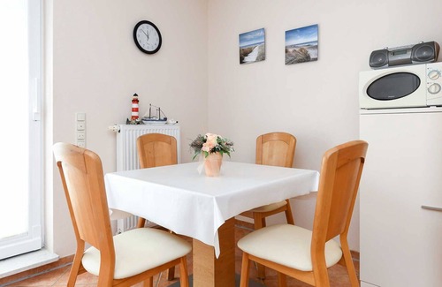 Bensersiel Apartment | Ferienwohnung Regenbogen - North Sea Garden Park Friesenstolz