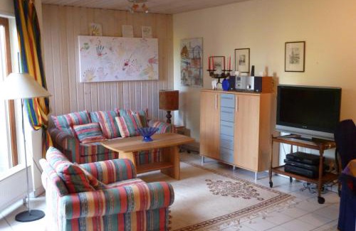 Momlingen Apartment | Ferienwohnung Rehgarten