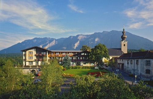 Weissbach Apartment | Ferienwohnung Schlossberg Studio- 2 Personen, 60qm, 1Schlafzimmer, 2 Balkone