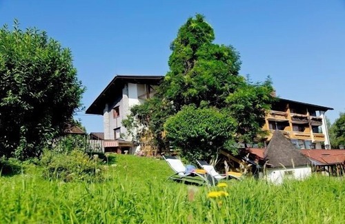 Weissbach Apartment | Ferienwohnung Schlossberg Studio- 2 Personen, 60qm, 1Schlafzimmer, 2 Balkone