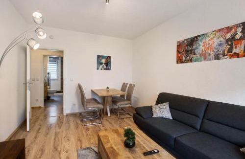 Mucheln Apartment | Ferienwohnung San Marino 2
