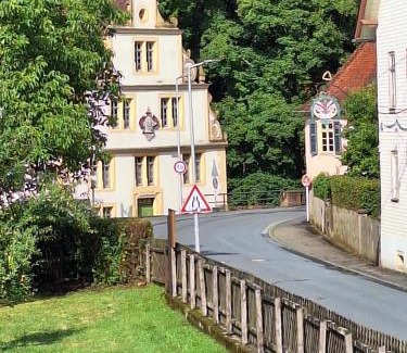 Michelstadt Apartment | Ferienwohnung Schlossstrasse 7