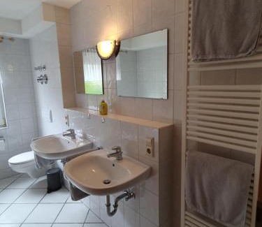 Lenzkirch Apartment | Ferienwohnung Schwarzwaldtraum mit gemütlicher Grill-Lounge