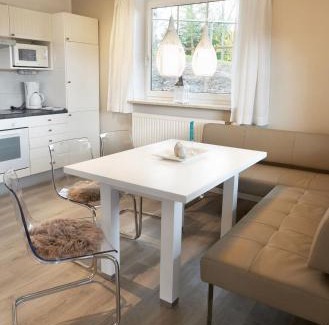 Bunsdorf Apartment | Ferienwohnung Seegras - mit Spielscheune, direkt am Wittensee