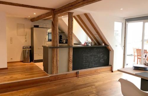 Insel Apartment | Ferienwohnung Seesicht -Maisonette mit Dachterrasse im Insel-Altstadthaus