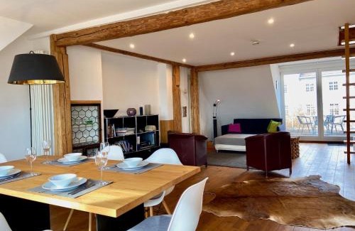 Insel Apartment | Ferienwohnung Seesicht -Maisonette mit Dachterrasse im Insel-Altstadthaus