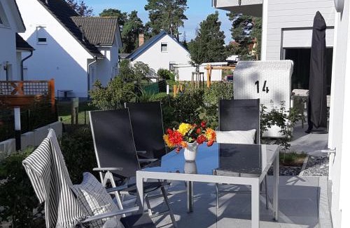 Glowe Apartment | Ferienwohnung SteinReich