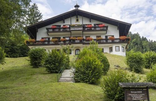 Oberaudorf Apartment | Ferienwohnung Stigloher im Bergschlößl