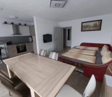 Missen-Wilhams Apartment | Ferienwohnung Stroh