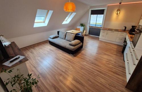 Topchin Apartment | Ferienwohnung Sunny 2 & 3