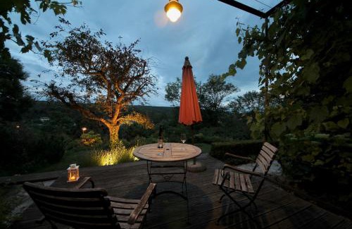 Hochheim House | Ferienwohnung Villa Elisabeth