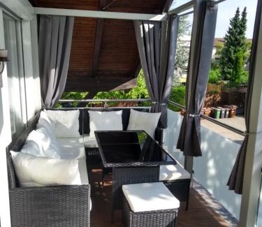 Munchen District Apartment | Ferienwohnung"VIP MUNICH ALBATROS DE LUXE"