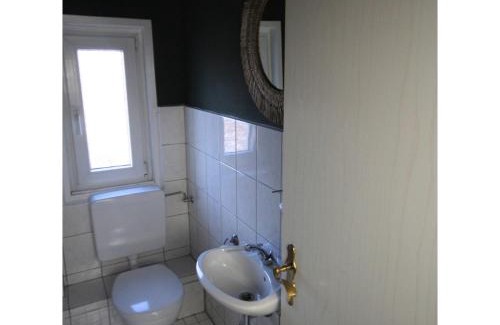Bad Konig Apartment | Ferienwohnung Waldblick