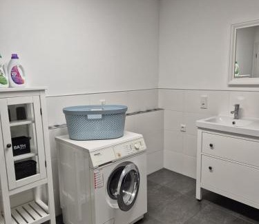 Dedenborn Apartment | Ferienwohnung Waldblick 2 für 4 Personen und max 2 Hunde