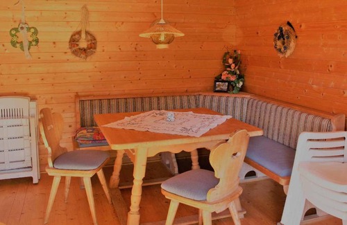 Arnbruck Apartment | Ferienwohnung Weiß