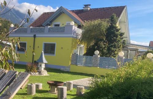 Hermagor-Pressegger See Apartment | Ferienwohnung Wittenburg