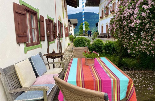 Torwang Apartment | Ferienwohnung Yvonne 85 qm, mit Terrasse und Garten